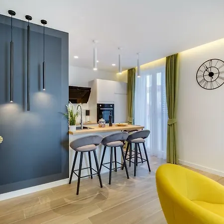 Downtown Marcius Luxury With Jacuzzi & Sauna *