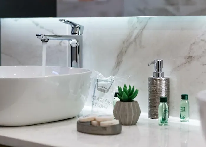 Apartment Downtown Marcius Luxury With Jacuzzi & Sauna Zadar