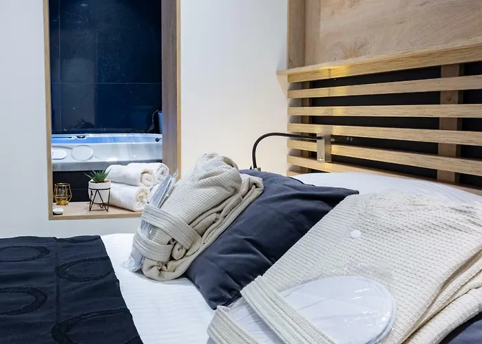 Apartment Downtown Marcius Luxury With Jacuzzi & Sauna Zadar