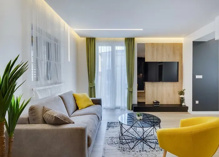 Downtown Marcius Luxury With Jacuzzi & Sauna Apartment