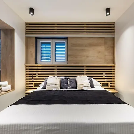 Downtown Marcius Luxury With Jacuzzi & Sauna Apartment