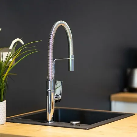 Downtown Marcius Luxury With Jacuzzi & Sauna *