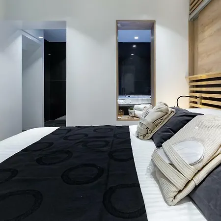 דירה Downtown Marcius Luxury With Jacuzzi & Sauna