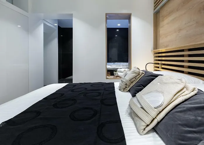 Apartman Downtown Marcius Luxury With Jacuzzi & Sauna