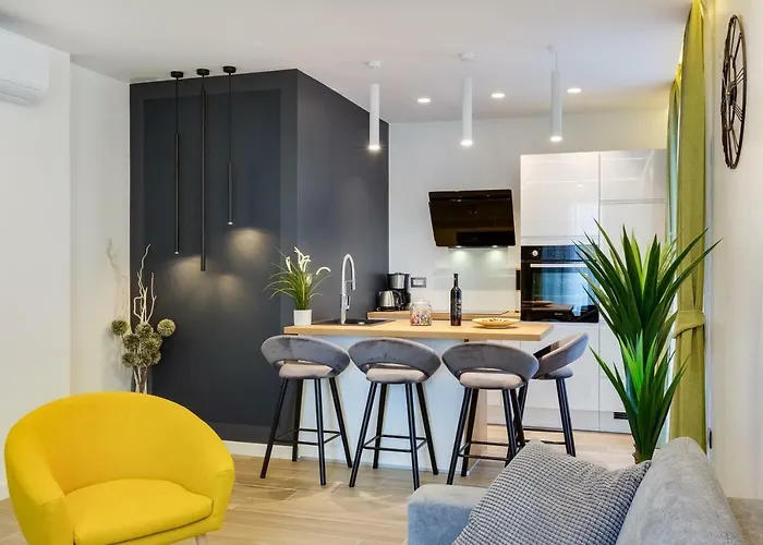 Apartman Downtown Marcius Luxury With Jacuzzi & Sauna *